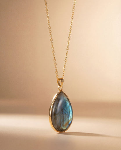 Alura™ Labradorite Transformation Necklace